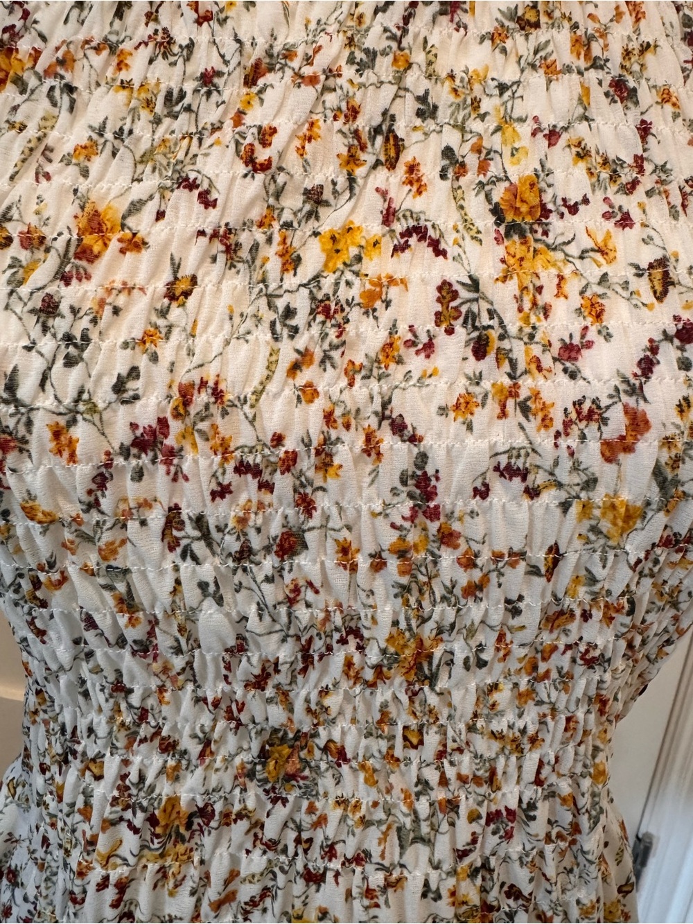 hinge Cream Floral Smocked Peplum Camisole - Picture 2 of 4
